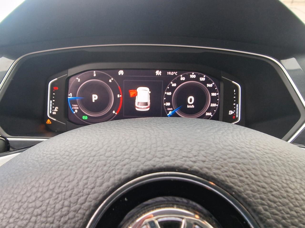 Volkswagen Tiguan 2.0 TDI SCR DSG R LINE