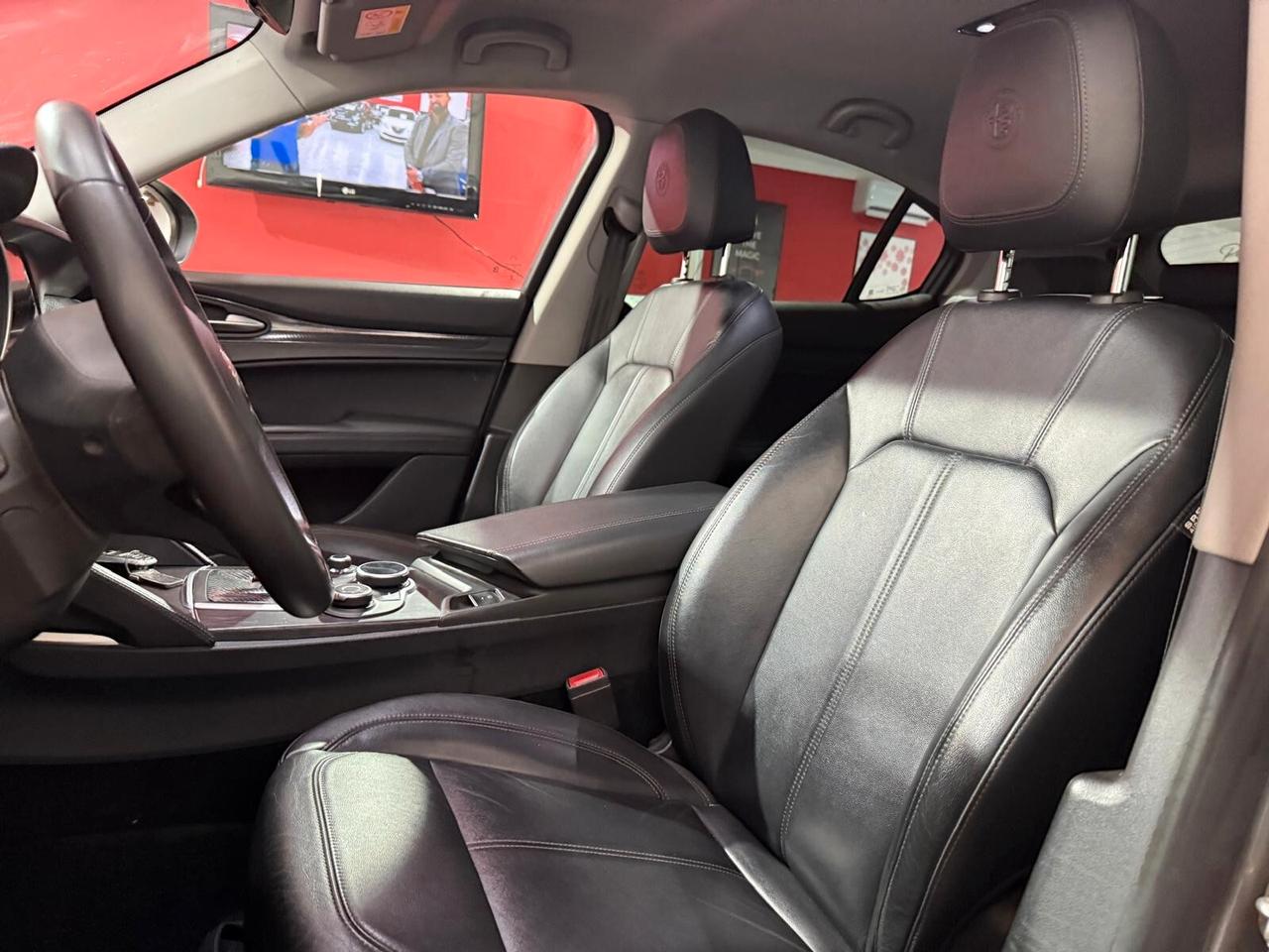 Alfa Romeo Stelvio 2.2 Turbodiesel 210 CV AT8 Q4 Super