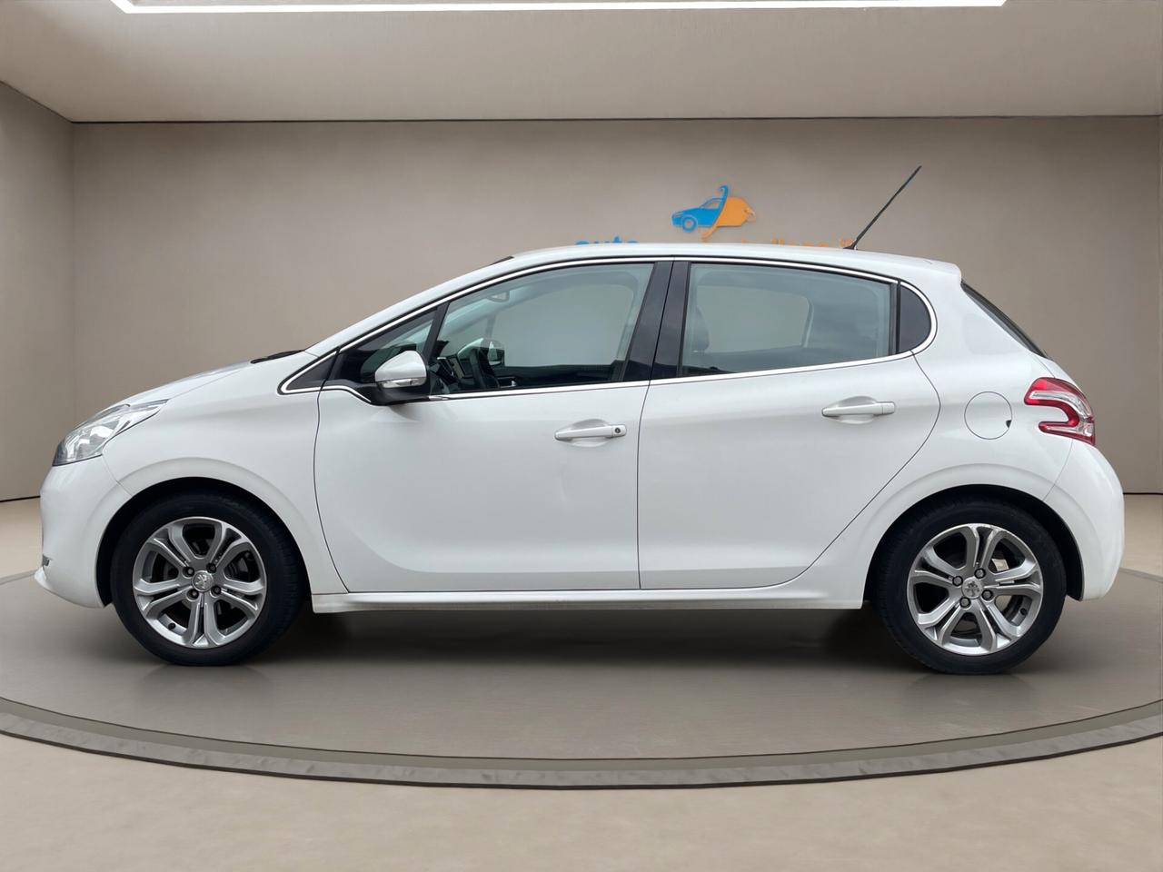 Peugeot 208 UNICO PROPRIETARIO - DISTRIBUZIONE ESEGUITA