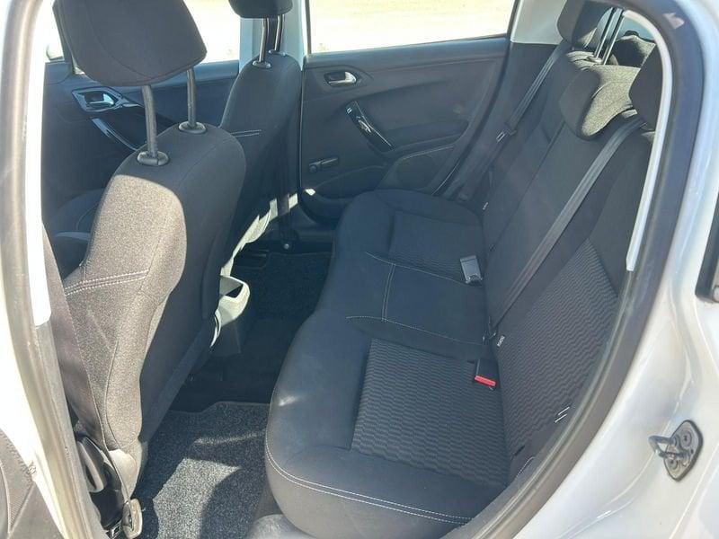 Peugeot 208 1.6 BlueHDi 75cv Allure