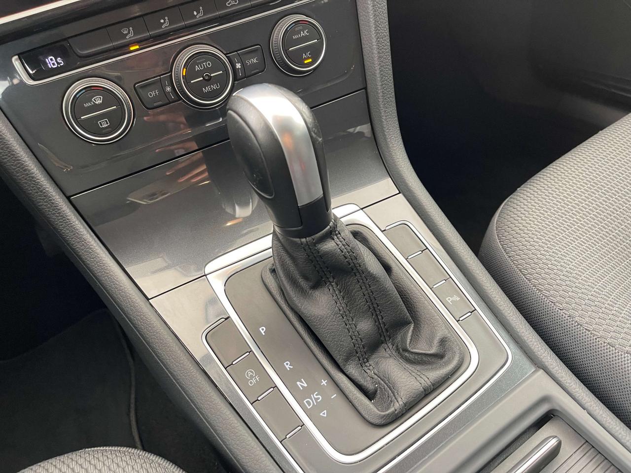 Volkswagen Golf Variant Golf Variant 2.0tdi Business 150cv dsg iva esposta