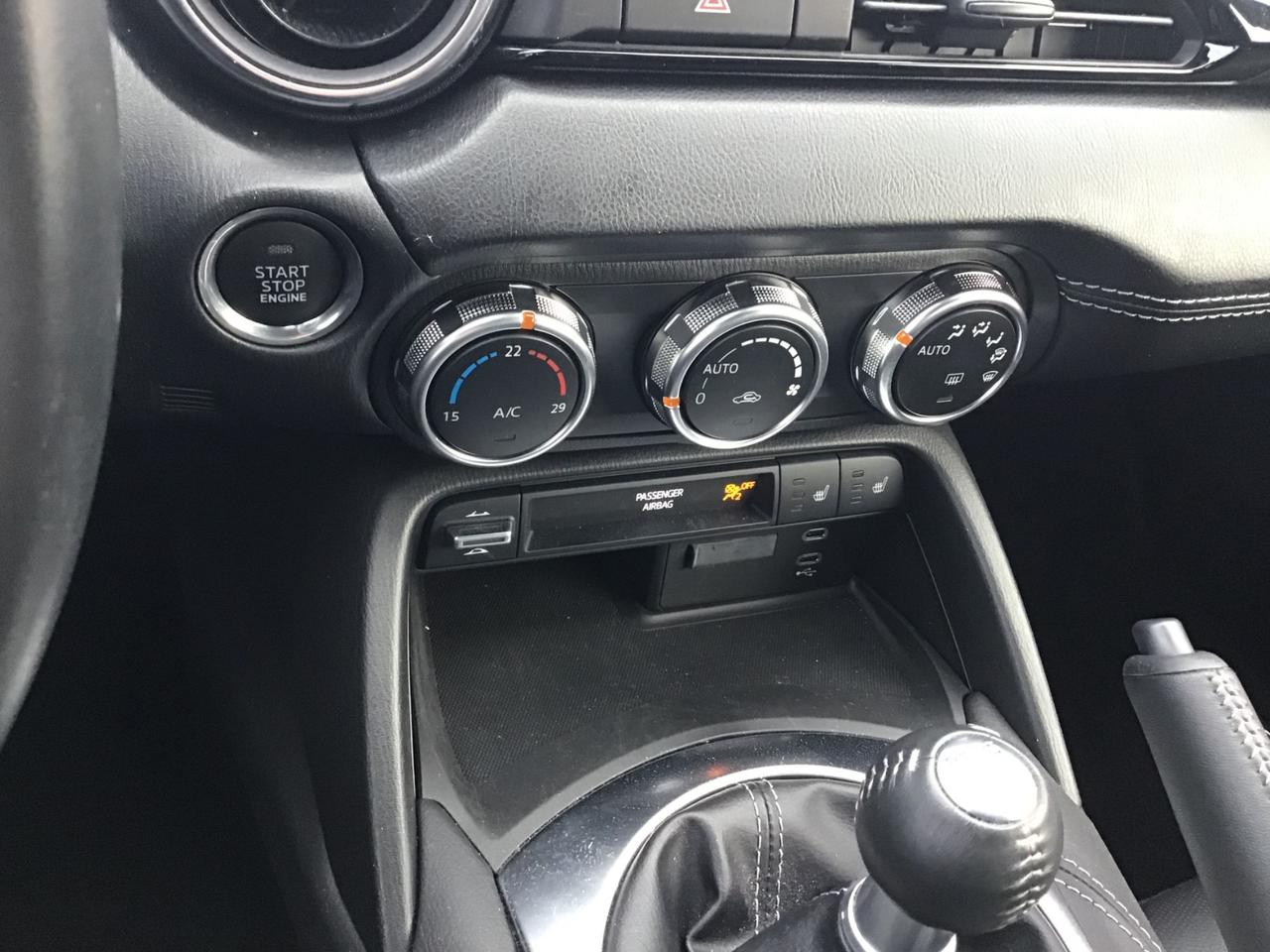 Mazda MX-5 1.5L Skyactiv-G Exclusive-Line