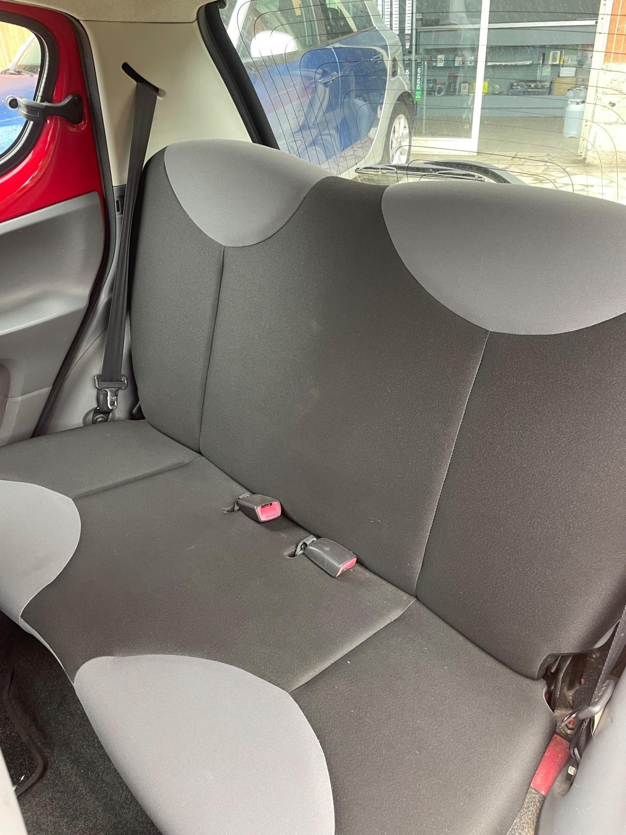 Citroen C1 1.0 5 porte airdream Pulp neopat