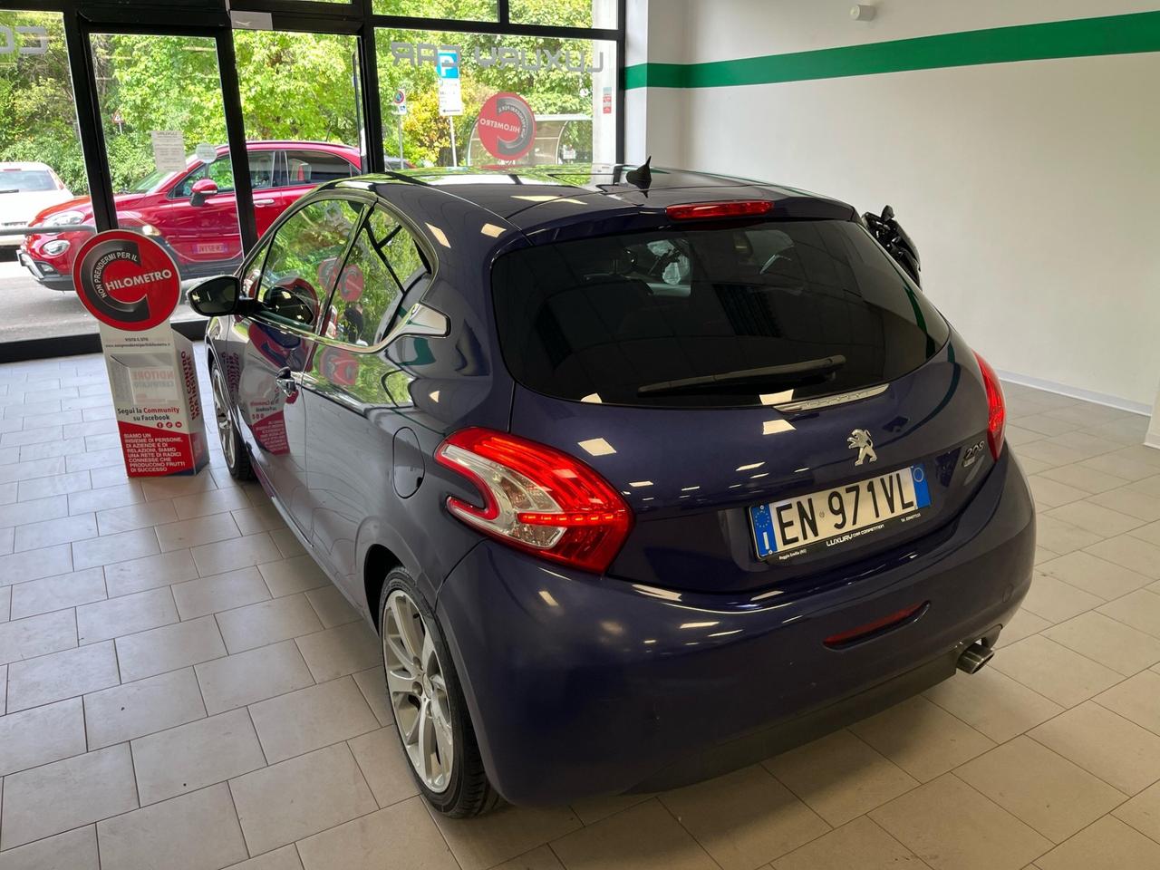Peugeot 208 1.6 e-HDi 92 CV Stop&Start 3 porte Allure