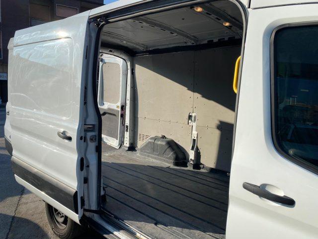 FORD Transit 330 2.0TDCi EcoBlue 170CV L2-H2 Furgone Trend