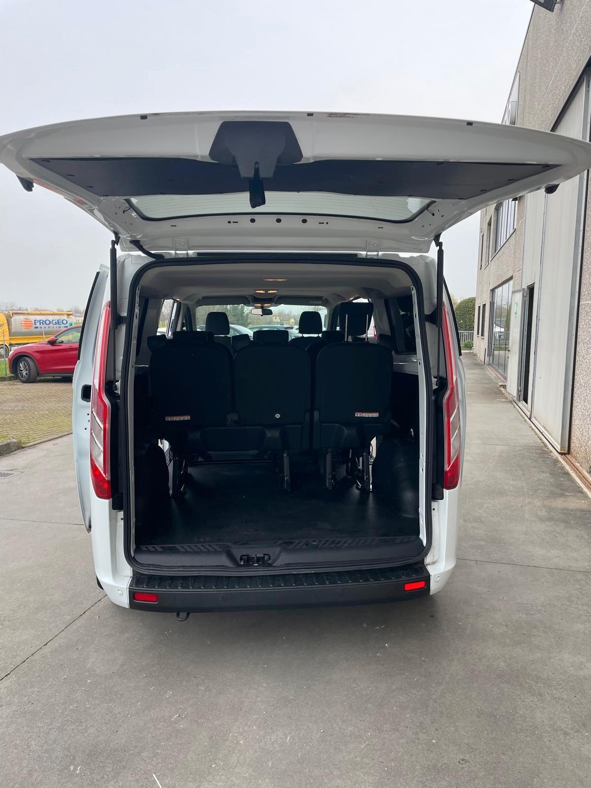 Ford Transit Custom 2.0 EcoBlue 130 cv 9 posti Cambio Automatico