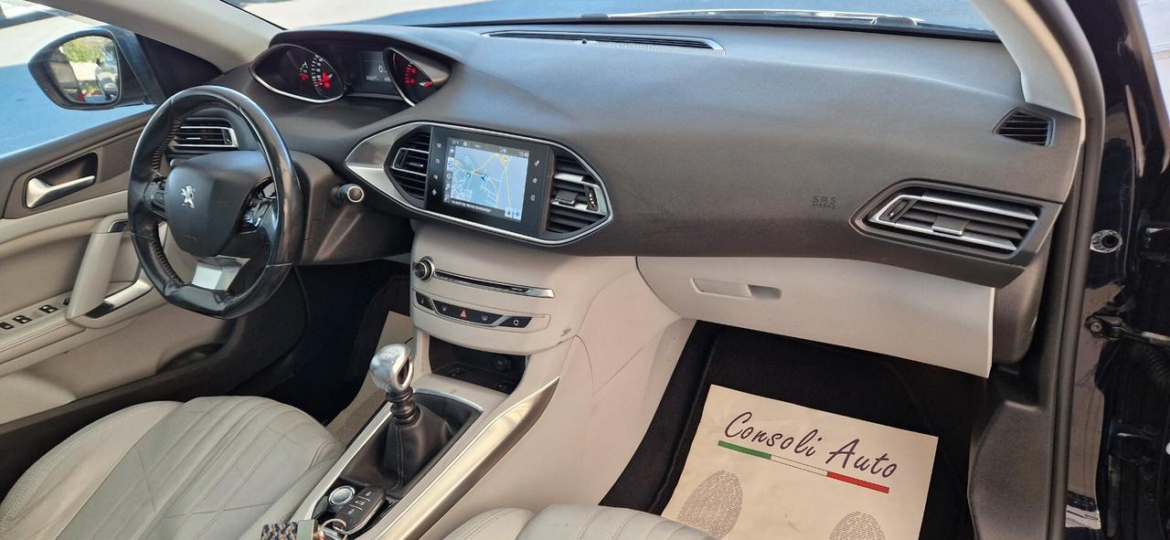 Peugeot 308 1.6 HDi 115cv ALLURE * Tetto Panoramico , Led , Retrocam. *