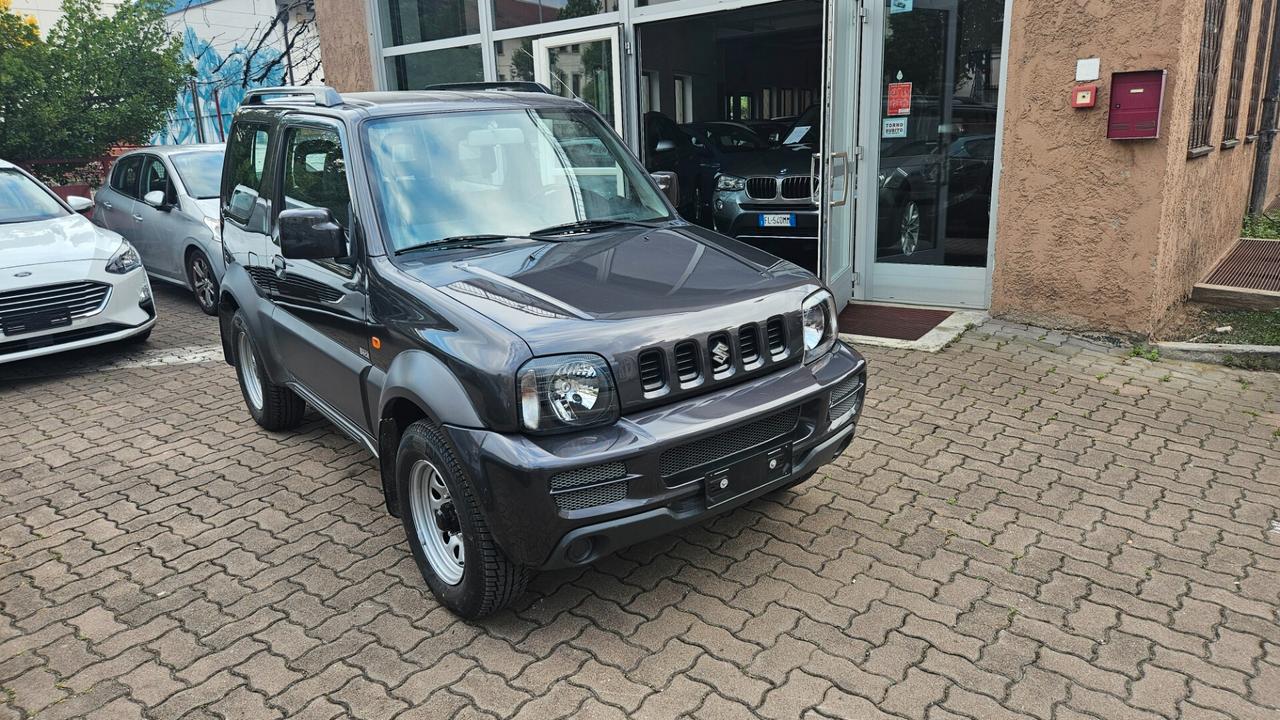 Suzuki Jimny 1.3 vvt Special 4wd E5 GANCIO TRAINO-SENSORI
