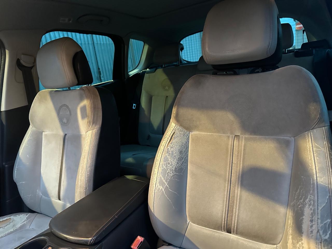 Peugeot 3008 1.6 HDi 115CV Business