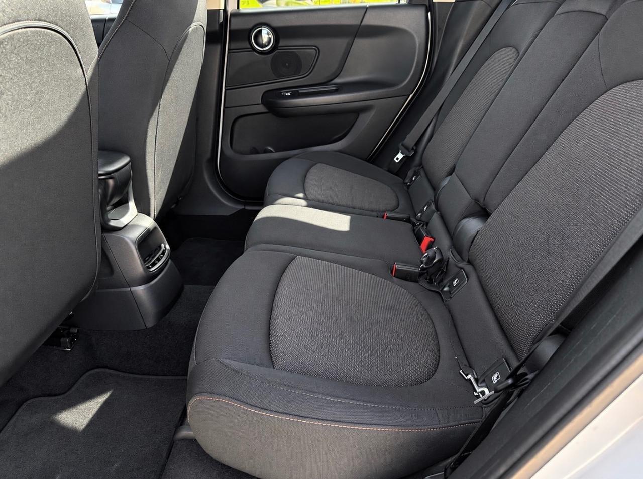 Mini Cooper Countryman D automatica
