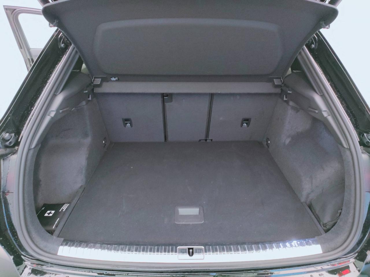 AUDI Q3 II 2018 - Q3 35 2.0 tdi Identity Black s-tronic