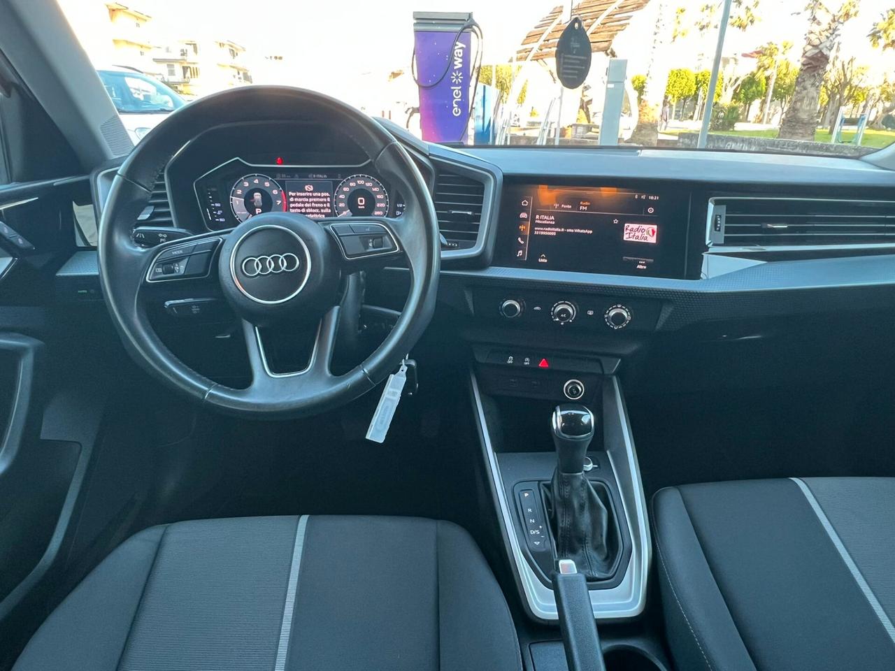 Audi A1 SPB 30 TFSI S tronic line edition