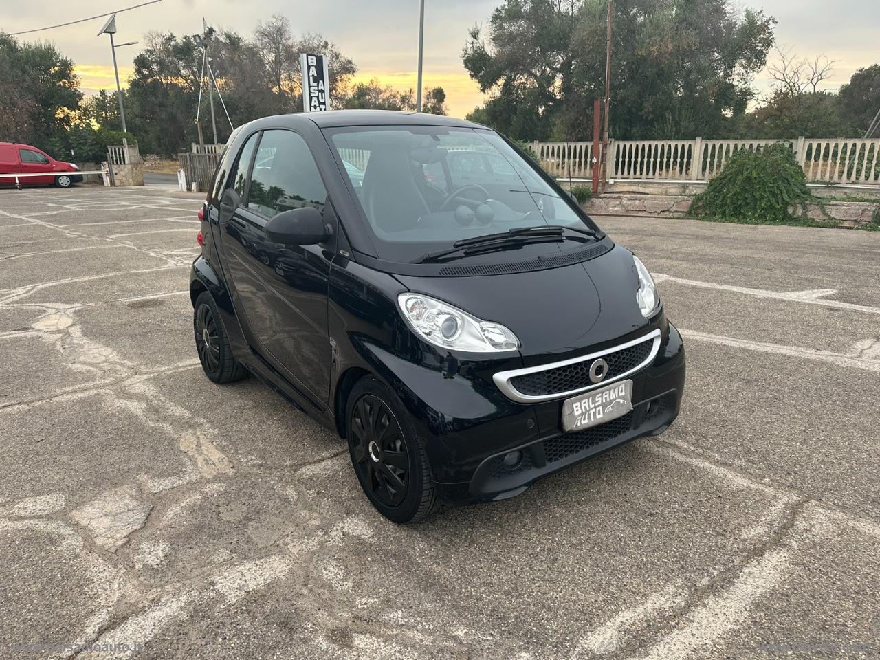 SMART fortwo 1000 52 kW MHD coupé Special One