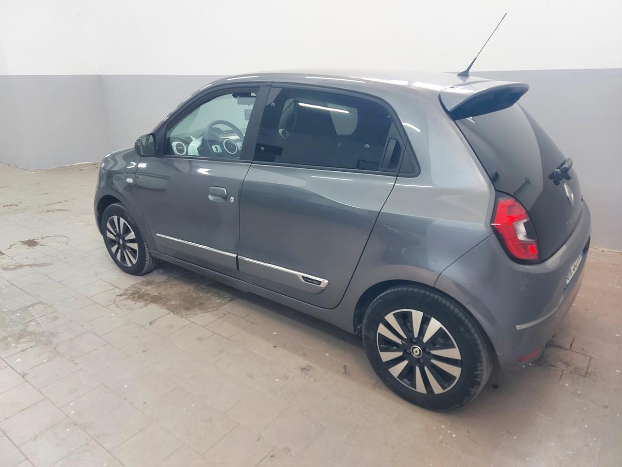 Renault Twingo Electric 2023 full perfetta