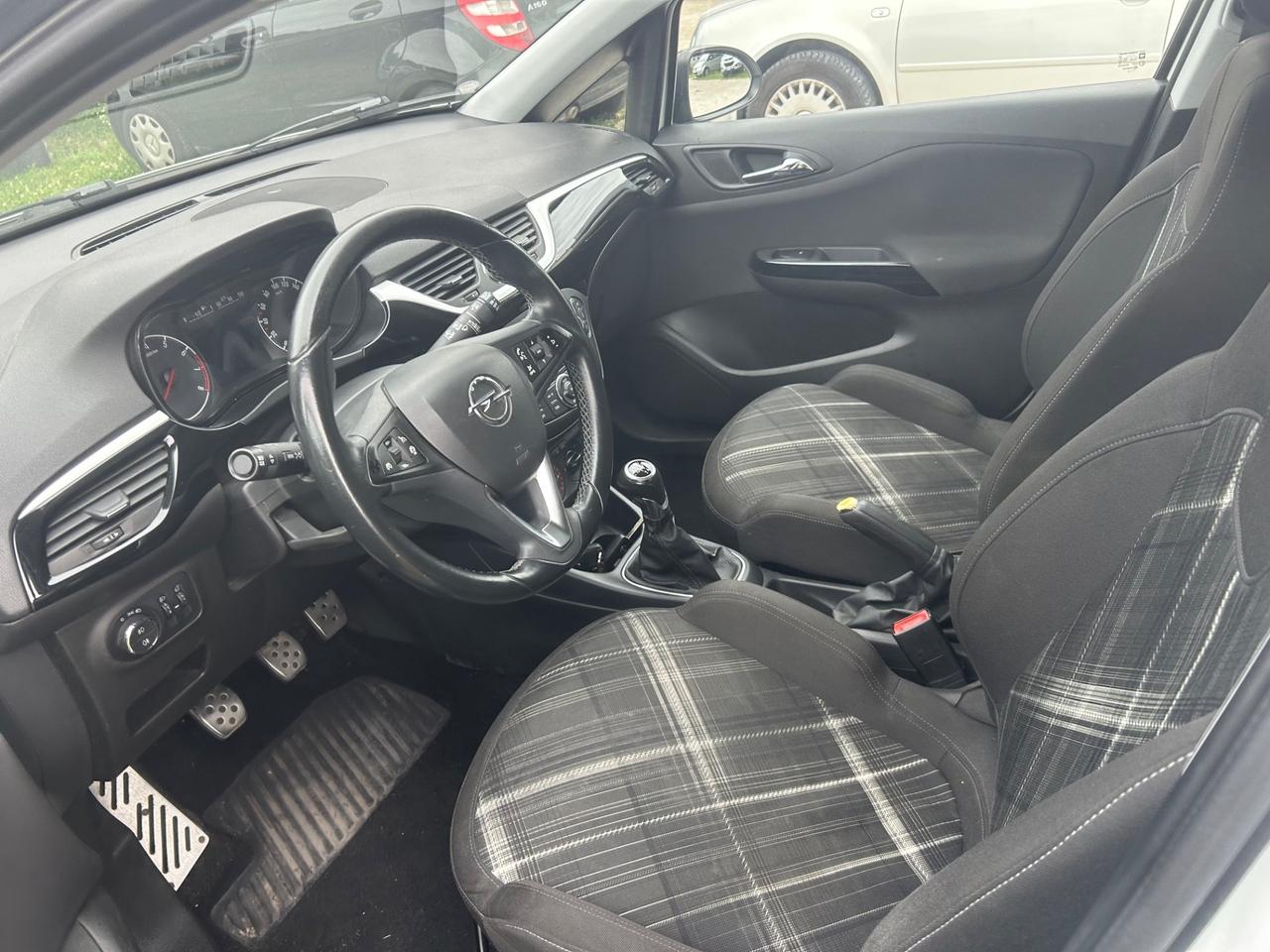 Opel Corsa 1.4 90CV GPL Tech 5 porte Cosmo