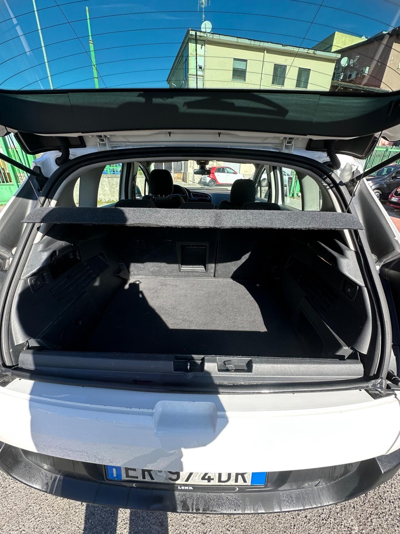 Peugeot 3008 1.6 HDi 115CV Business