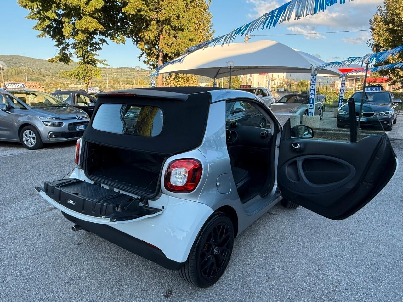" UNA CHICCA " Smart ForTwo 70 1.0 cabrio Passion