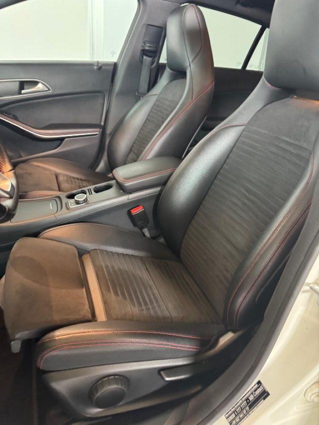 MERCEDES-BENZ CLA 200 d S.W. Automatic Premium PLUS "TETTO" //AMG PACK//