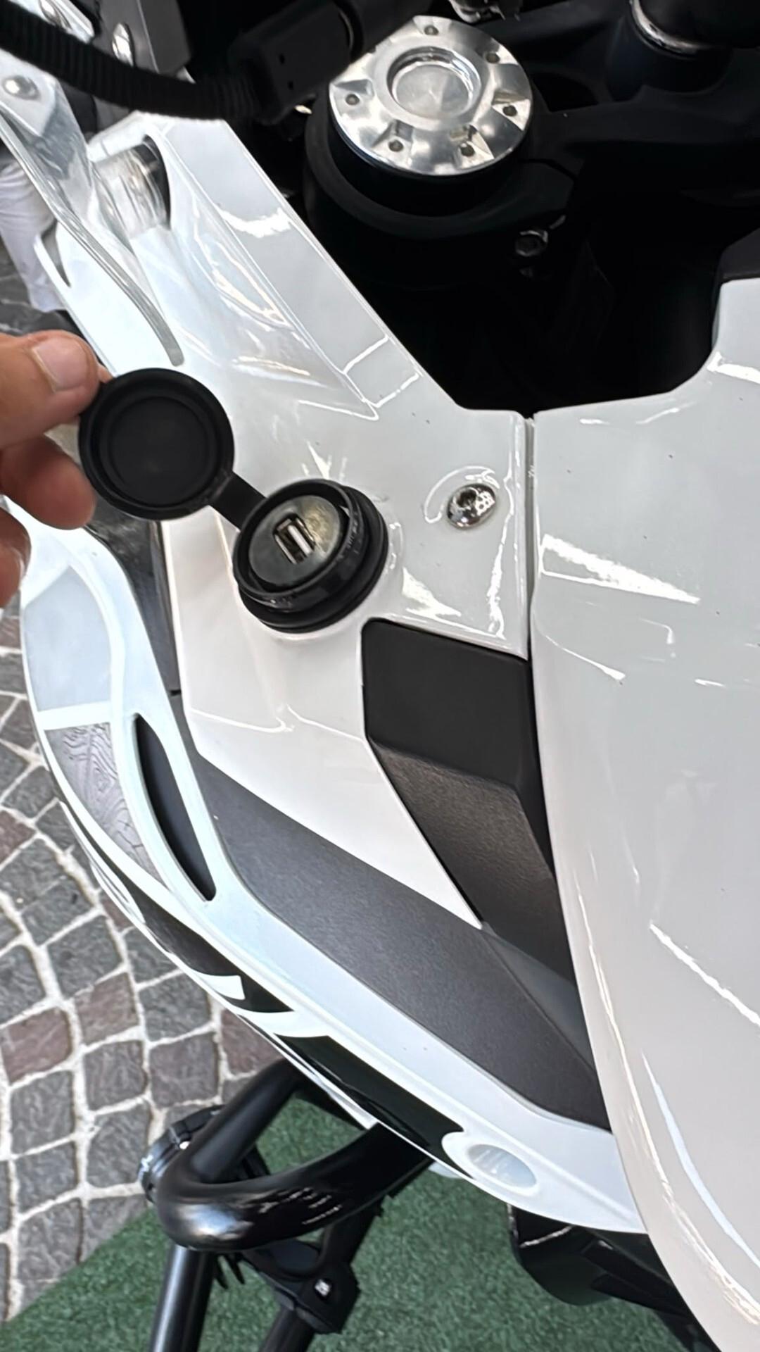 Benelli TRK 502 Base