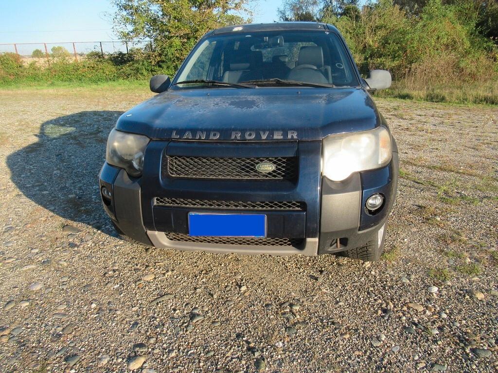 Land Rover Freelander 2.0 Td4 16V cat 3p Softback S € 4.500