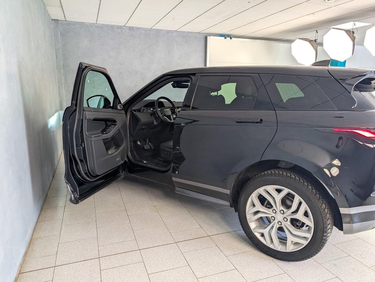 Land rover range rover evoque ii 2.0d i4 mhev awd 204cv Automatic R-Dynamic SE