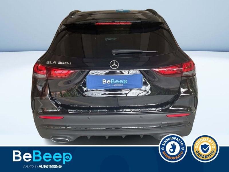 Mercedes-Benz GLA 200 D PREMIUM AUTO