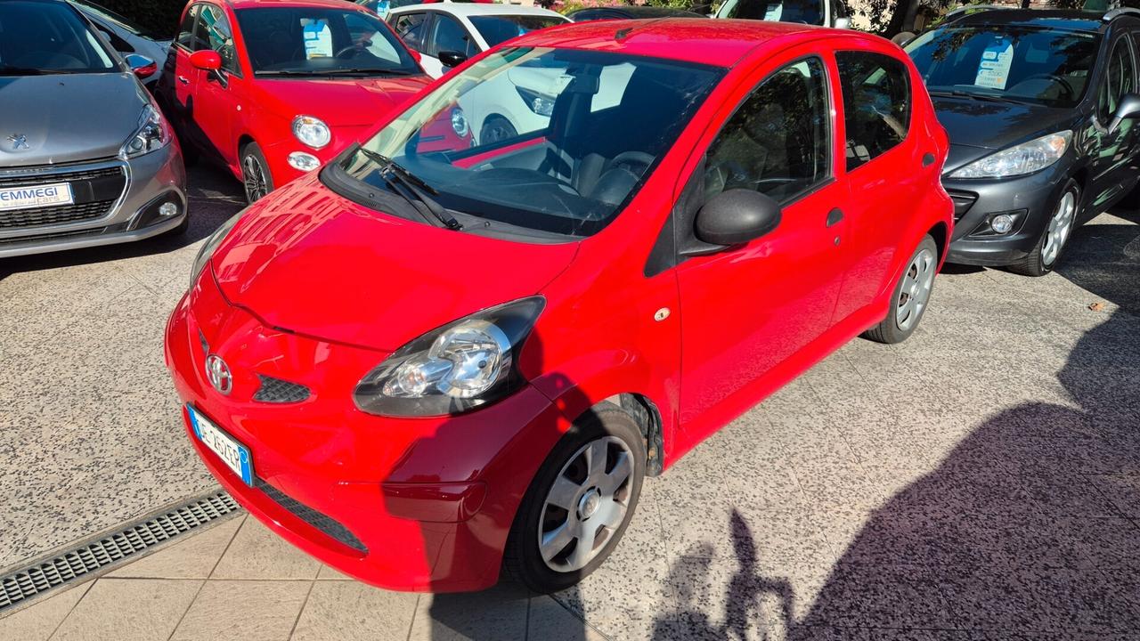 Toyota Aygo 1.0 12V VVT-i 5 porte