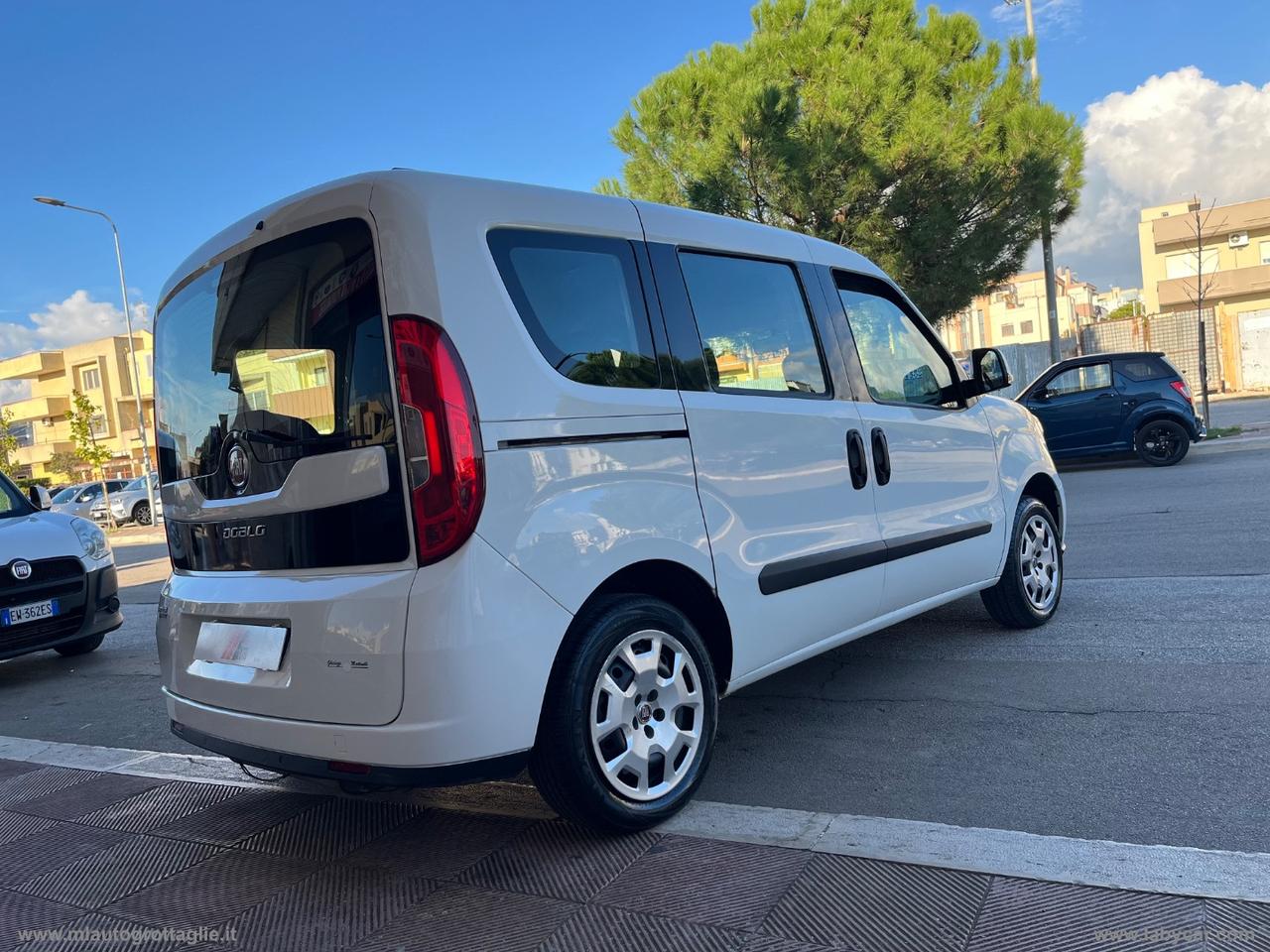 FIAT Doblò 1.4 T-Jet Natural Power Lounge