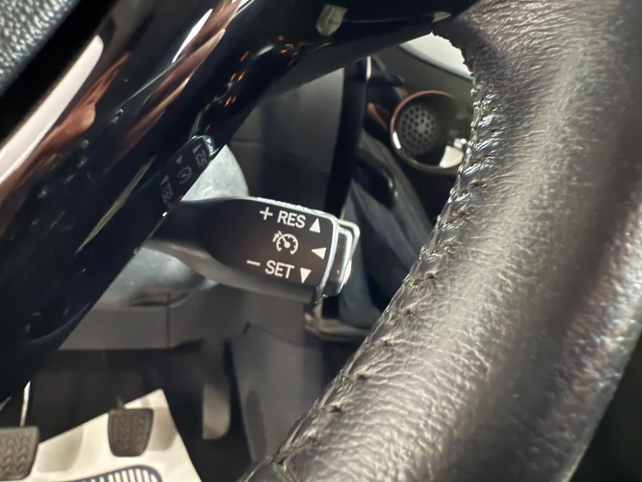 Peugeot 108 VTi 72 S&S Allure DA VETRINA2021