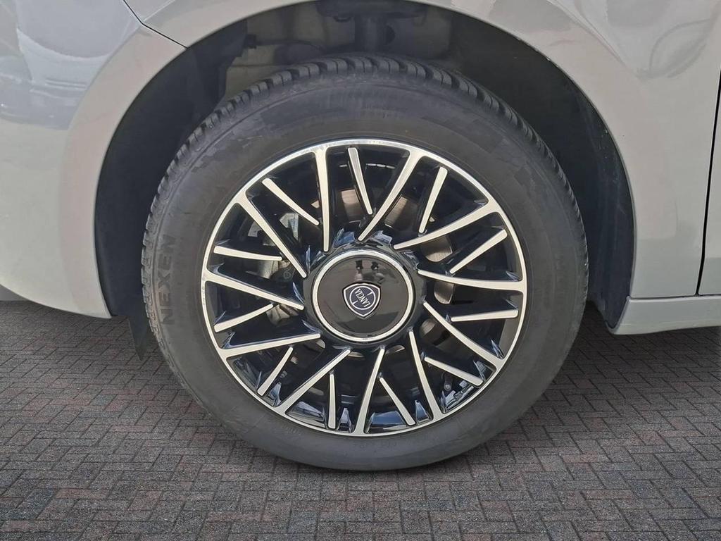 Lancia Ypsilon 5 Porte 1.0 FireFly Hybrid Gold