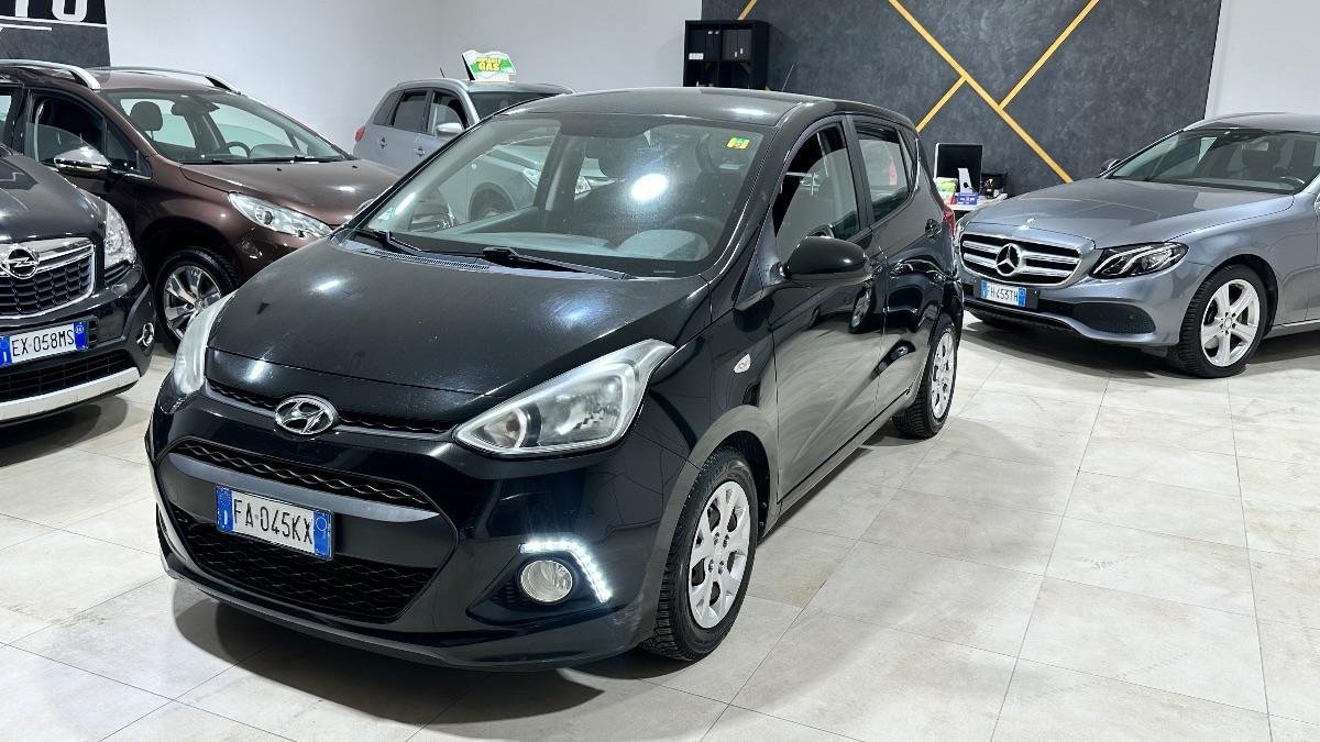 HYUNDAI - i10 - 1.0 LPGI Econext Sound Edition