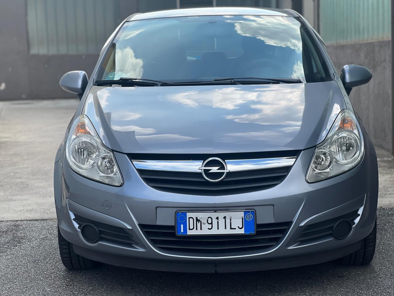 Opel Corsa 1.2 benz per NEOP - GARANZIA 12 mesi
