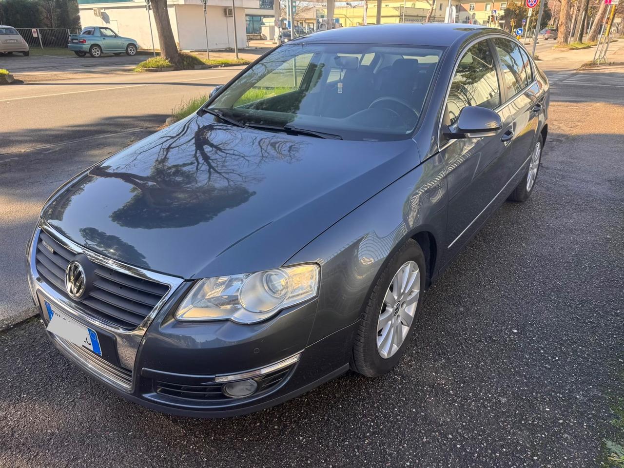 Vw Passat 2.0 TDI 110CV neopaten garanzia 12 mes