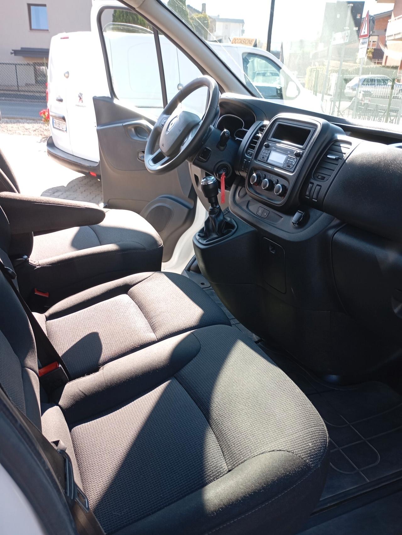 RENAULT TRAFIC 2000 DCI 145 CV PASSO LUNGO