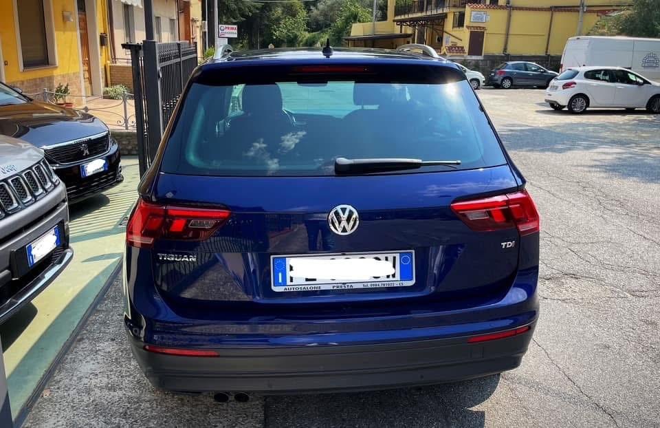 Volkswagen Tiguan 1.6 TDI Business Sport - 2017