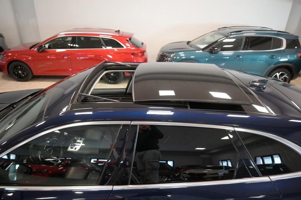 JAGUAR F-PACE 2.0D 204CV AUT. AWD SE ( FARI LED PREMIUM - TETTO PANORAMICO APR. - COCKPIT - PELLE - NAVI - MIRROR - PDC - TELECAMERA 360 - CERCHI 20 )