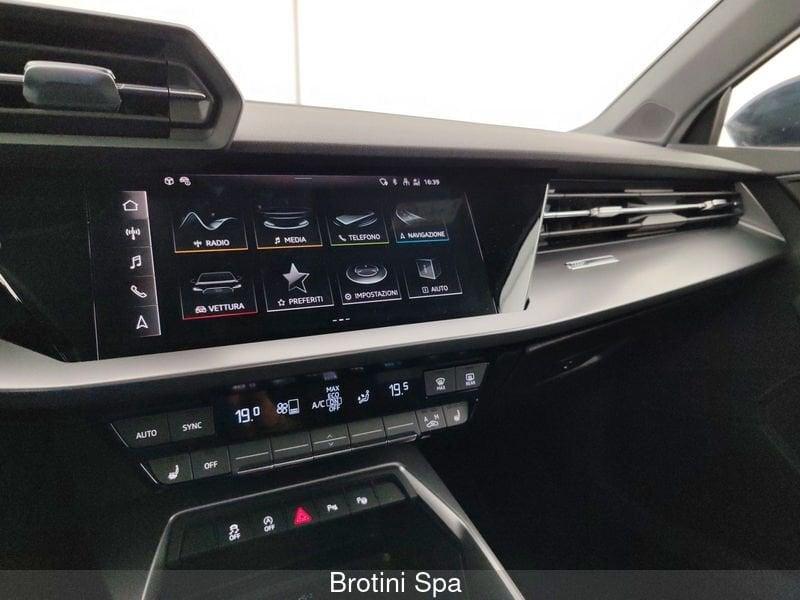 Audi A3 SPB 35 TFSI Identity Black