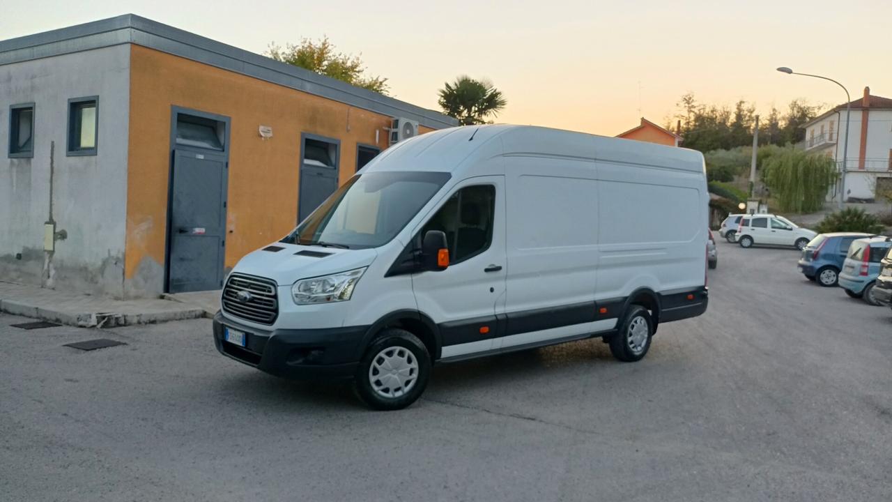 Ford Transit 2.0 diesel Maxi tetto alto anno 2018 in eccellenti condizioni