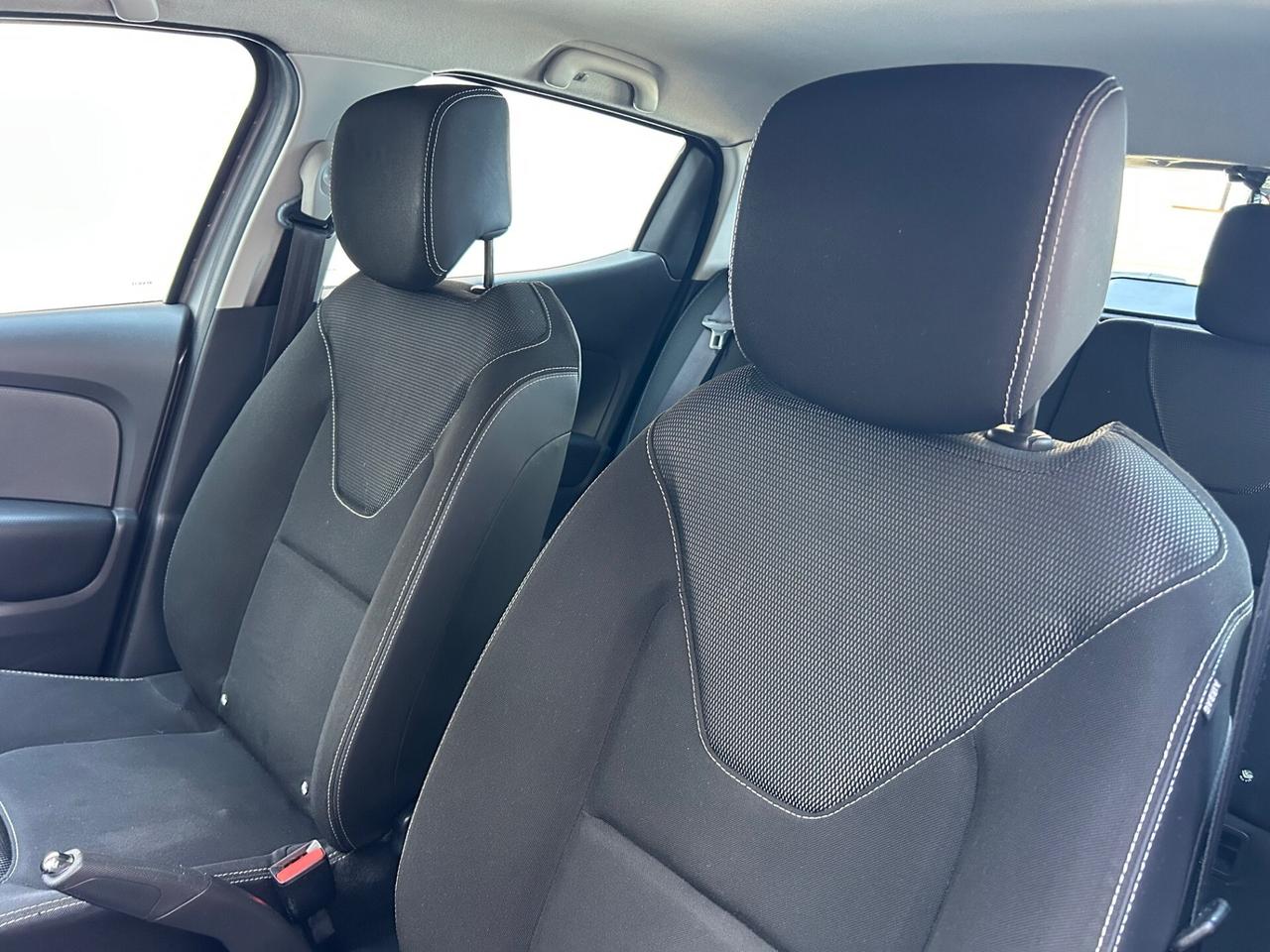 Renault Clio 1.2 16V 5 porte Dynamique