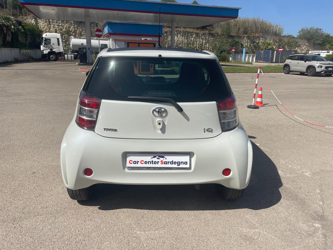 Toyota iQ 1.0