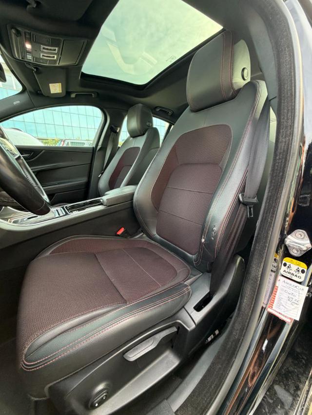 JAGUAR XE 2.0 D Turbo 180CV aut. R-Sport *Tetto panoramico*