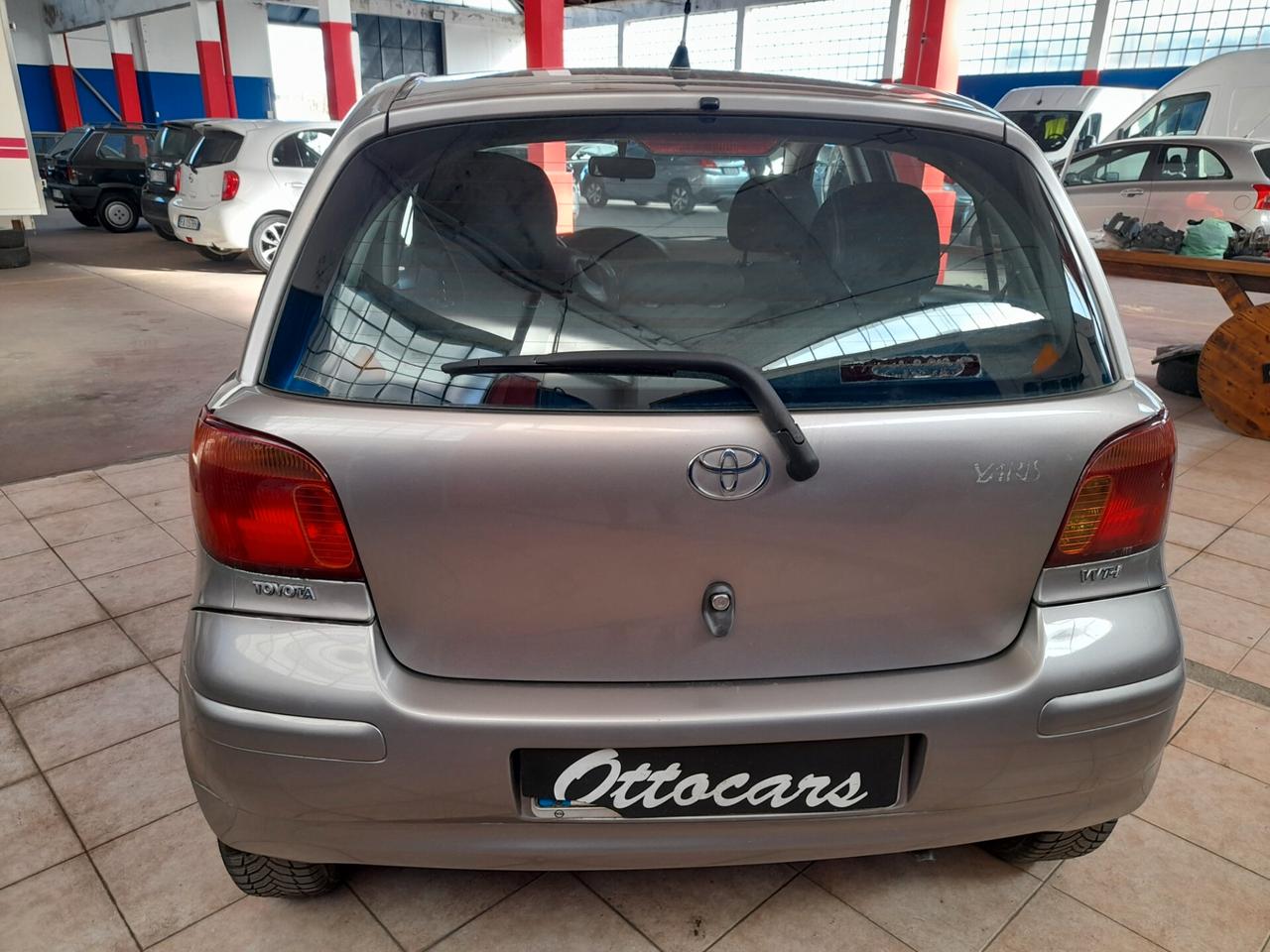 Toyota Yaris 1.0i 16V cat 5 porte Sol '03