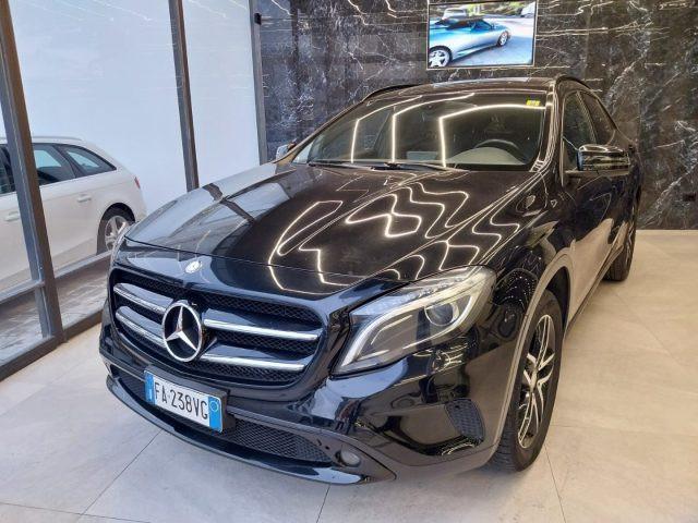 MERCEDES-BENZ GLA 200 Executive ( 12 Mesi di Garanzia)