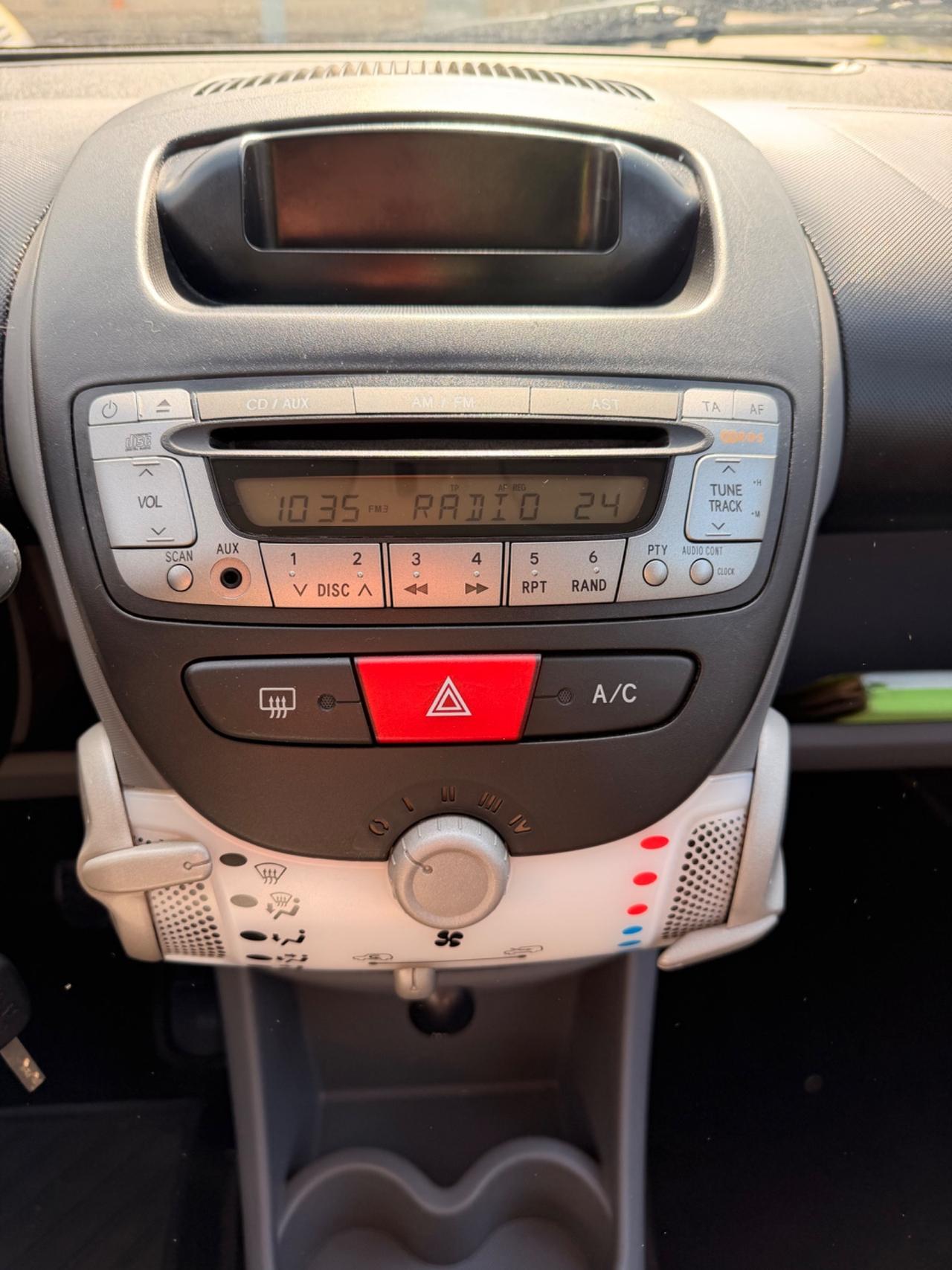 Peugeot 107 1.0 68CV 5p. Sweet Years 100.000 KM CERTIFICATI!!