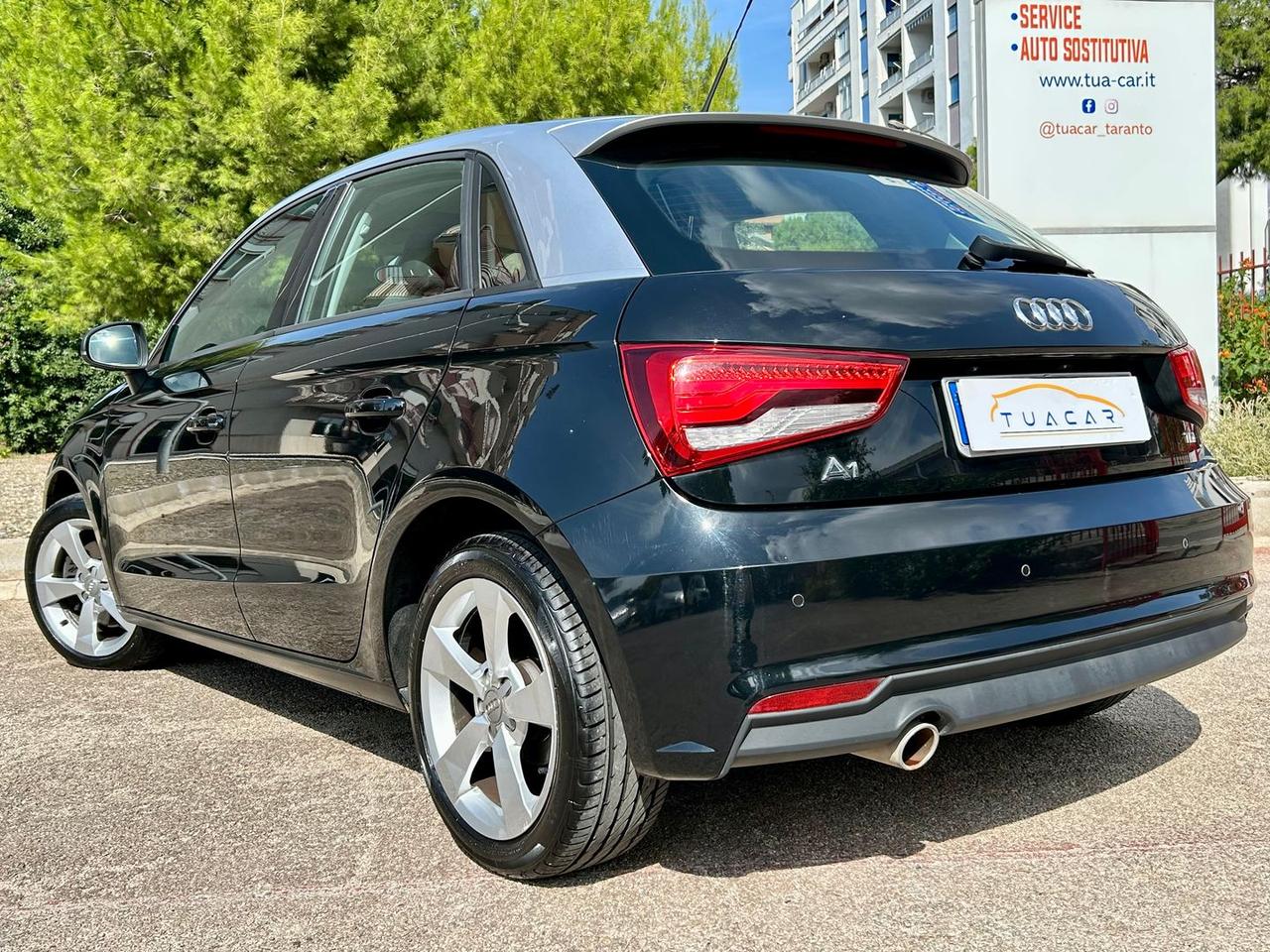 Audi A1 1.6 TDI #7286
