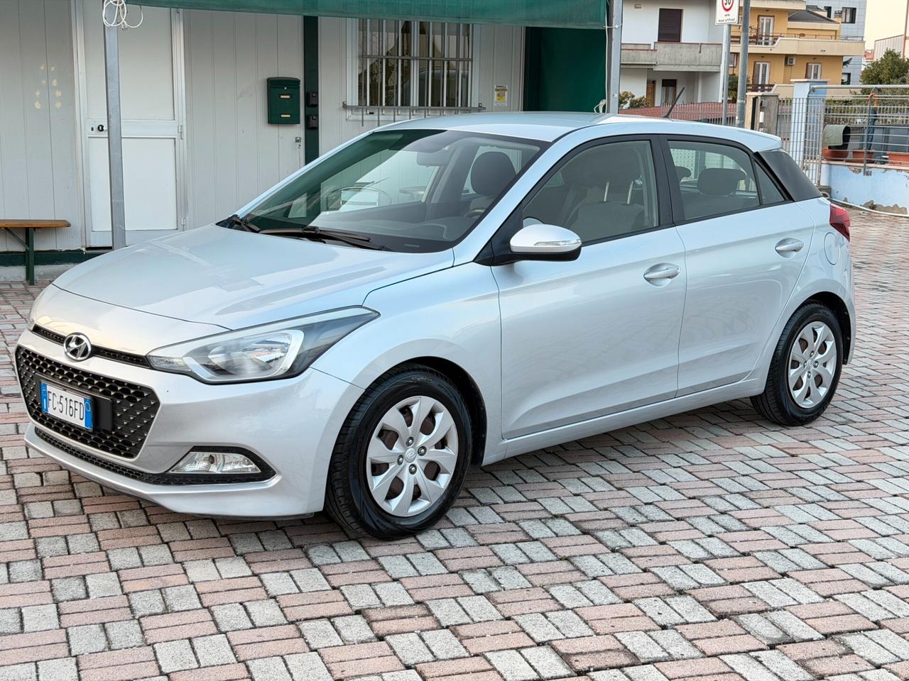 Hyundai i20 1.2 84 CV (GPL) 5 porte Classic