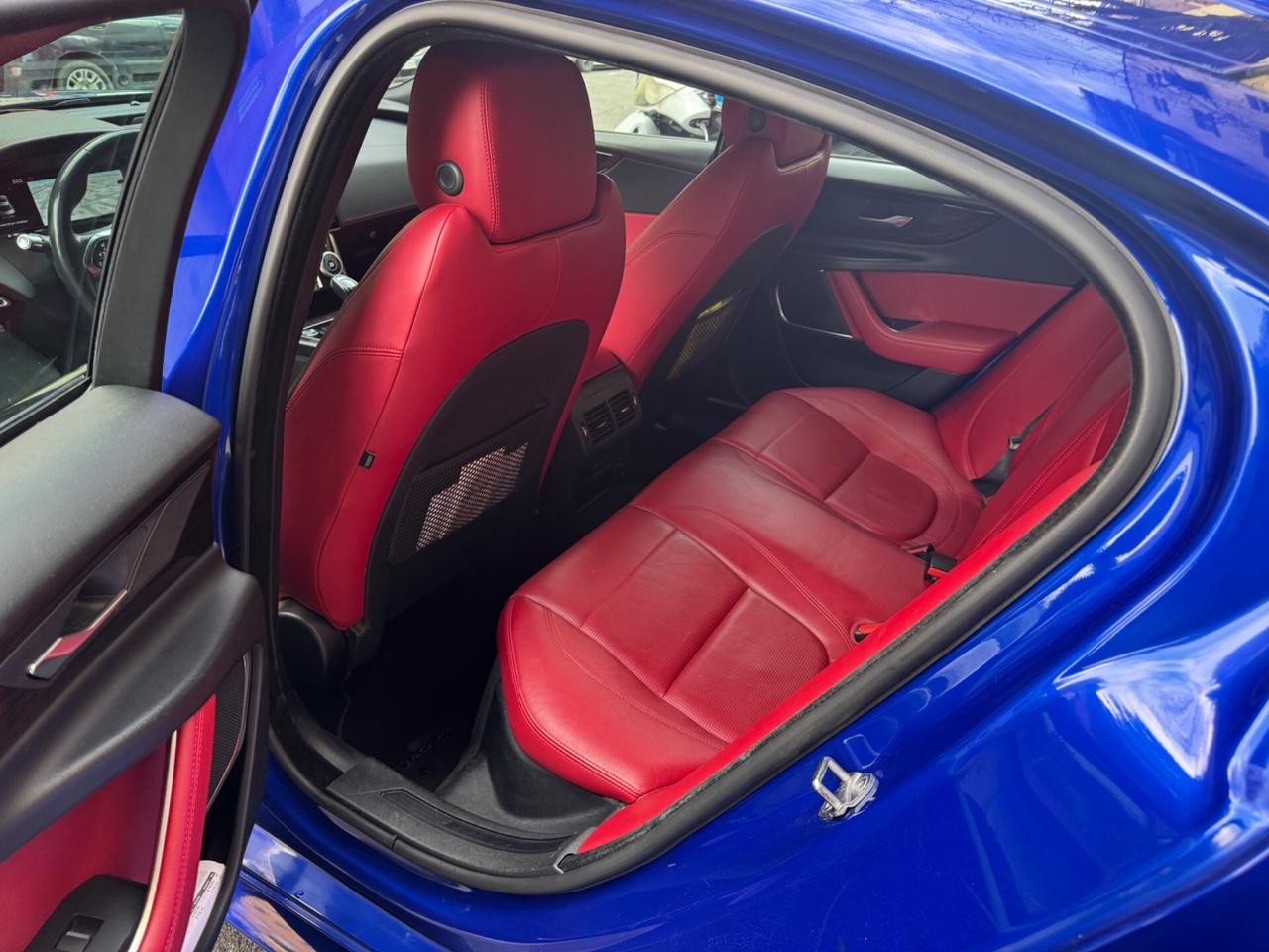Jaguar XE 2.0 Benzina Guidosimplex