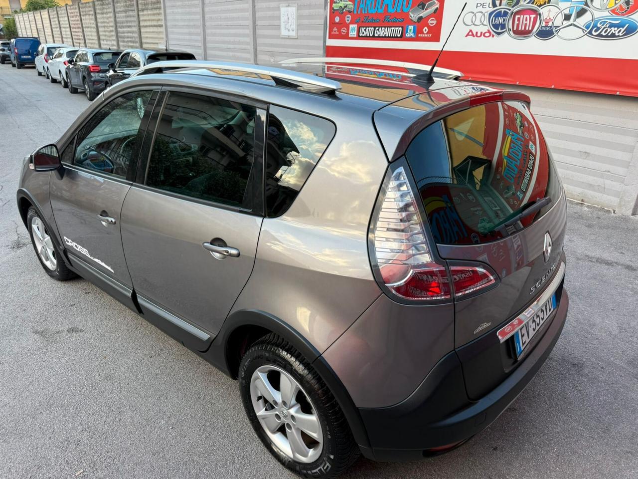 Renault Scenic XMod Cross 1.5 dCi 110cv - 2014
