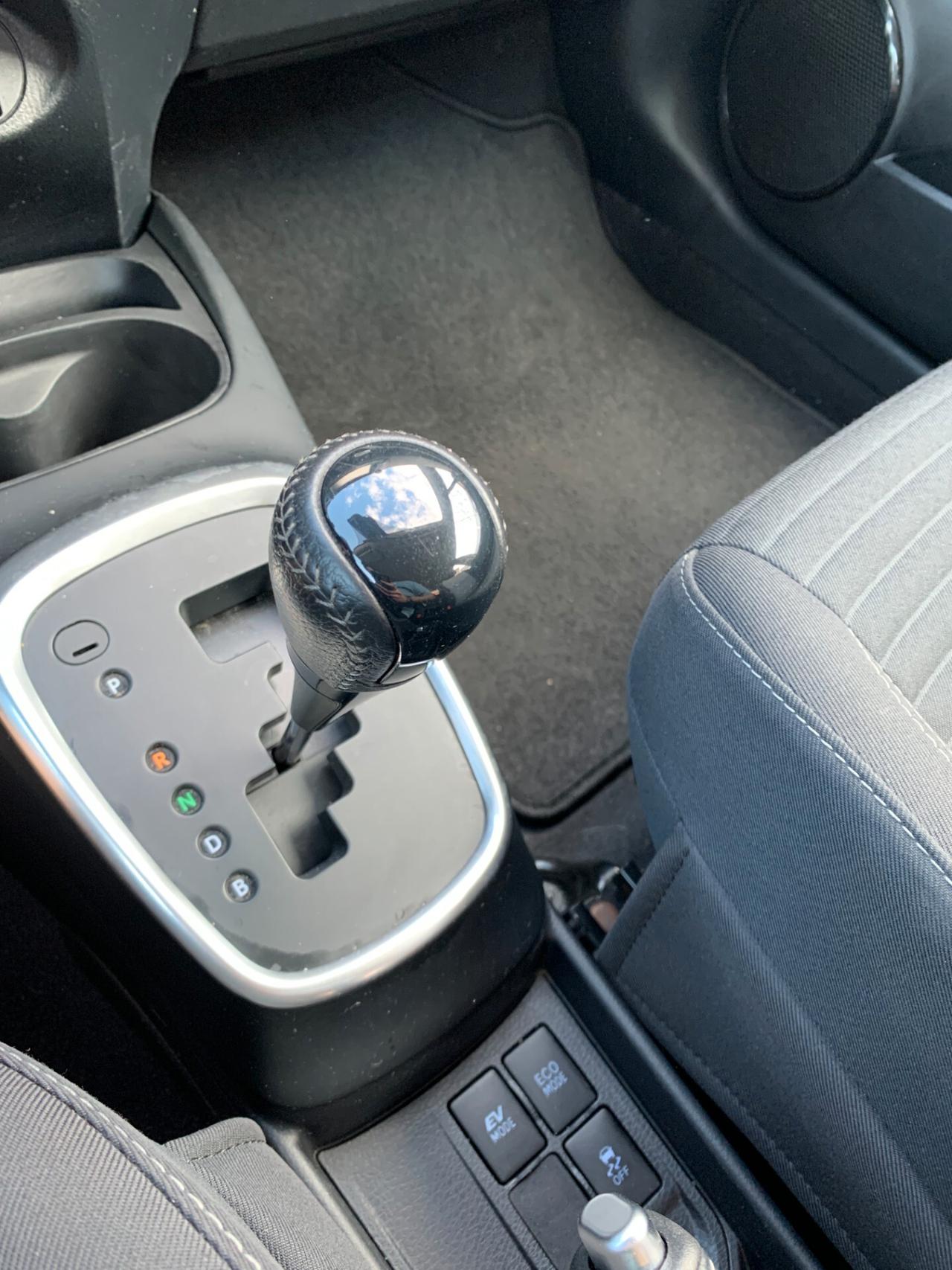 Toyota Yaris 1.5 Hybrid 2020 101CV