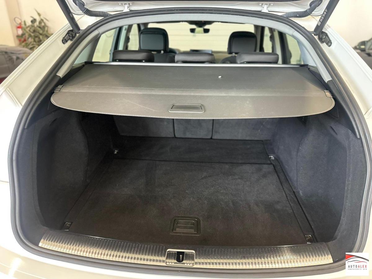 AUDI - Q5 Sportback 35 2.0 tdi mhev 12V S line s-tronic